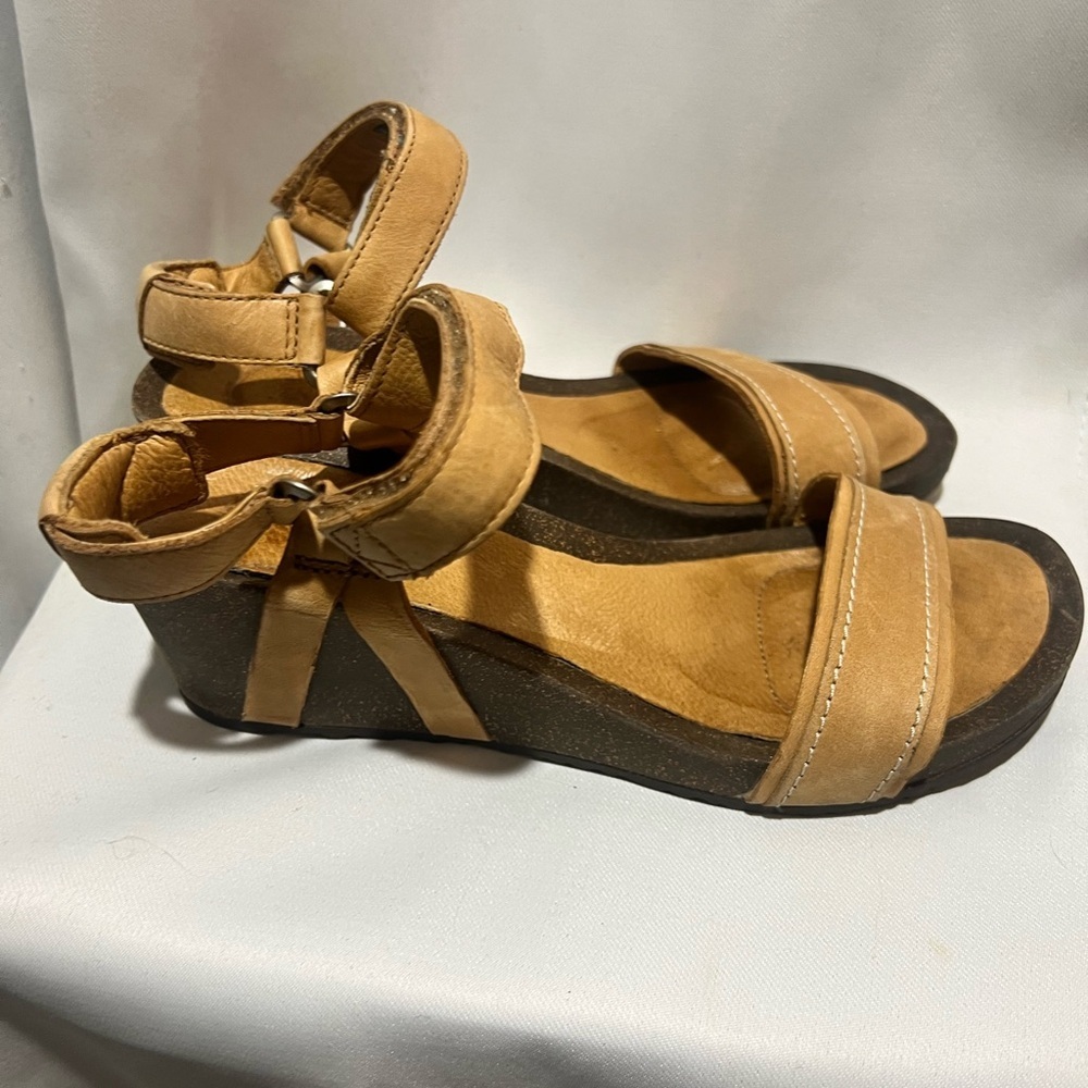 Teva Ysidro Stitch Leather Wedge Sandals Tan Size 7 Comfort Boho Summer - Picture 3 of 8